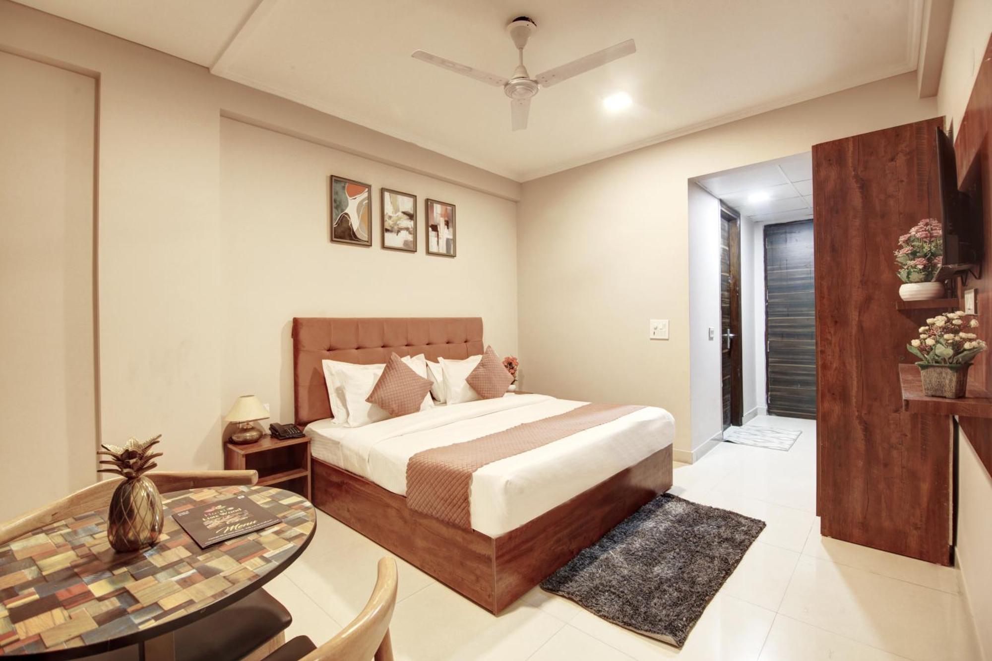 Limewood Stay - Executive Huda City Center 古尔冈 外观 照片