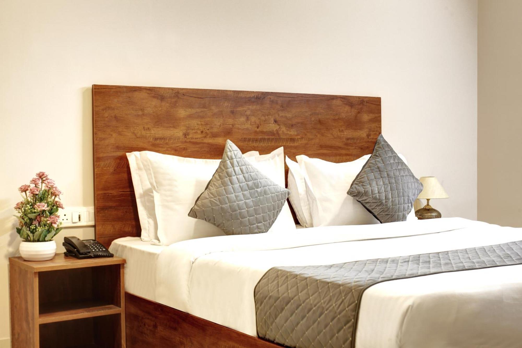 Limewood Stay - Executive Huda City Center 古尔冈 外观 照片