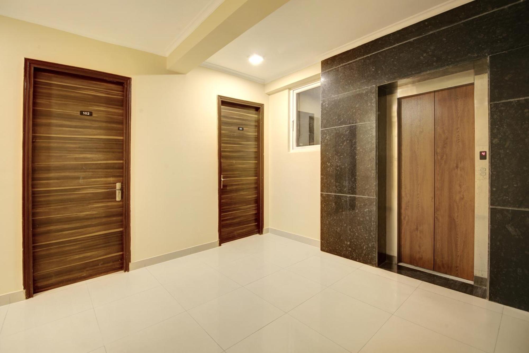 Limewood Stay - Executive Huda City Center 古尔冈 外观 照片